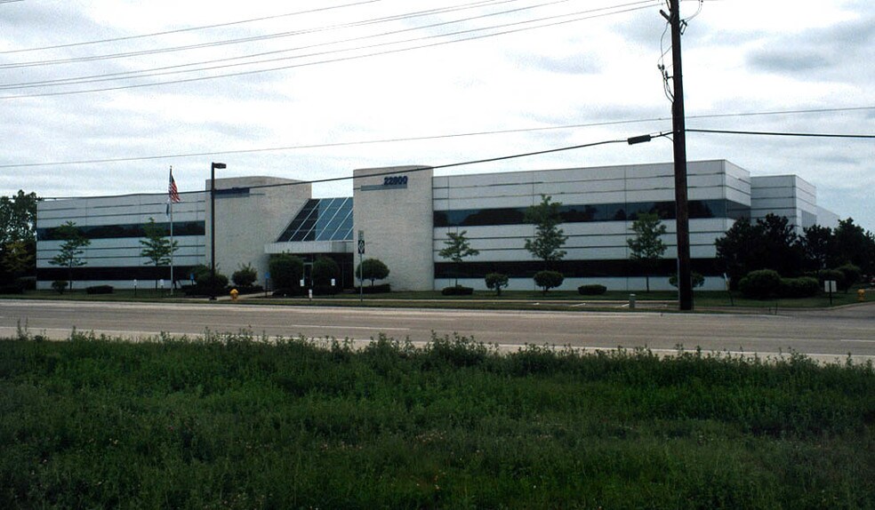 More Photos Of 22800 Hall Rd, Clinton Township Light Manufacturing For Lease