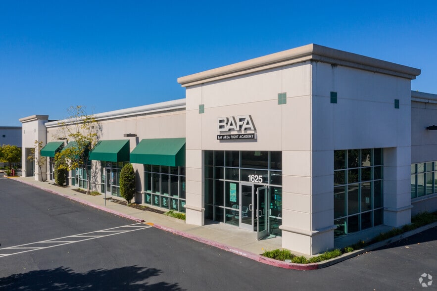 More Photos Of 1625-1633 Industrial Pky W, Hayward Freestanding For Lease