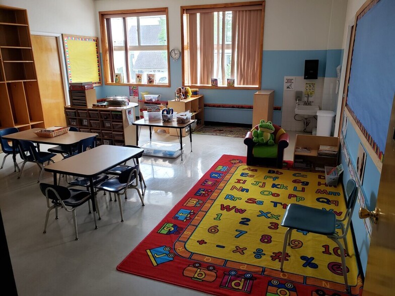 More Photos Of 80 Woodrow Rd, Staten Island Daycare Center For Lease