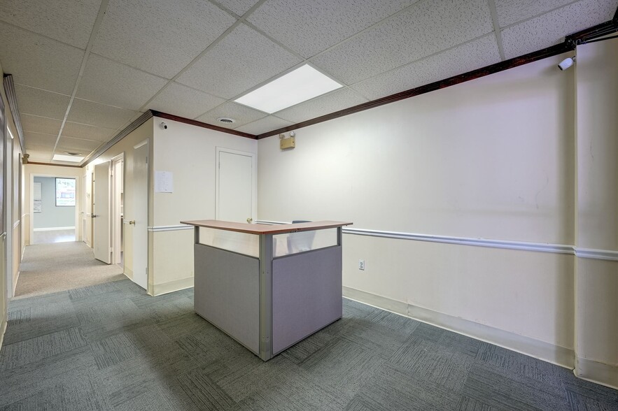 More Photos Of 9650 Santiago Rd, Columbia Medical For Sale