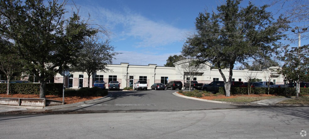 More Photos Of 6101 N Gazebo Park Pl, Jacksonville Office For Lease