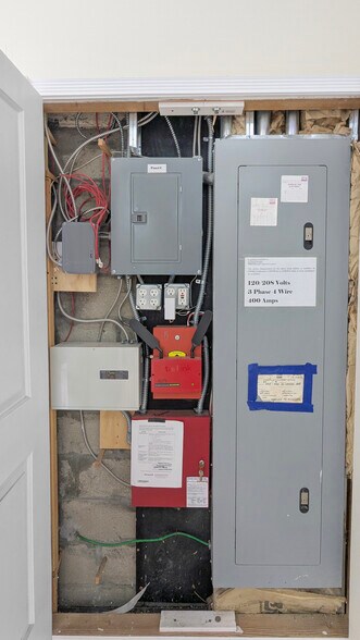 More Photos Of 454-460 W Union Ave, Bound Brook Freestanding For Sale