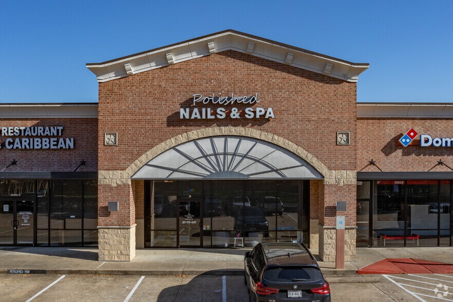 More Photos Of 23020 Highland Knolls, Katy Storefront For Lease