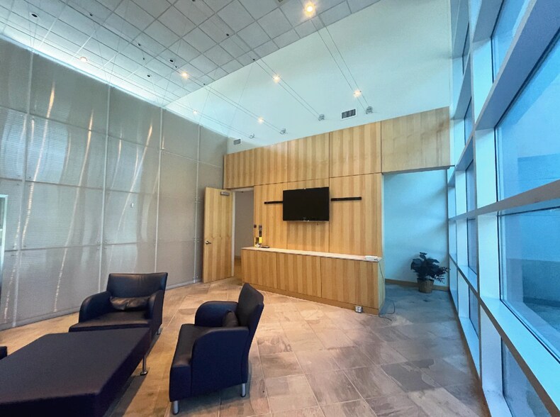 More Photos Of 175 McQueen Blvd, Summerville Manufacturing For Lease