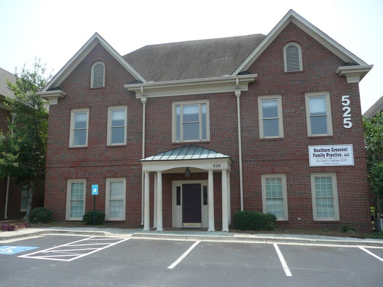 More Photos Of 525 Forest Pky, Forest Park Office For Sale