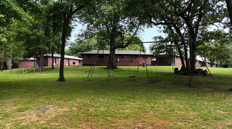 More Photos Of 33700 S 51 Hwy, Wagoner Hotel For Sale
