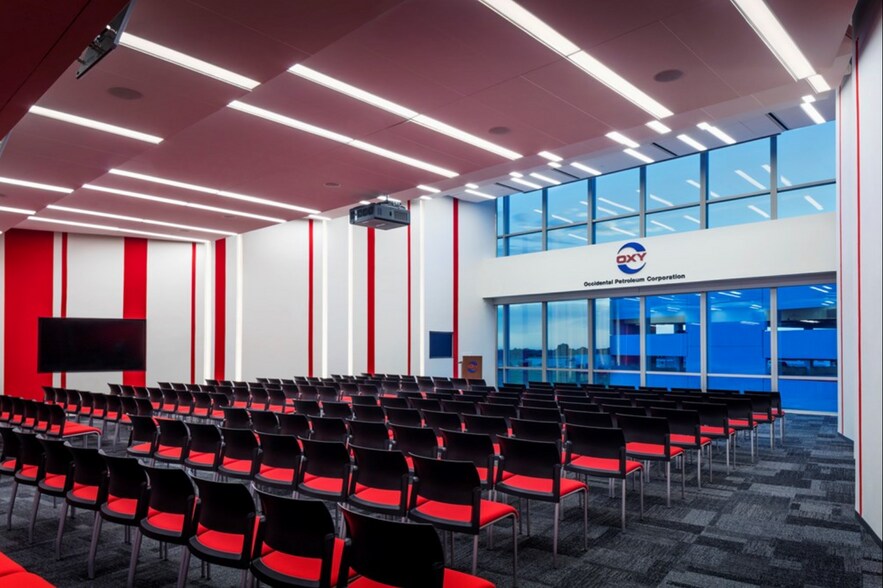 More Photos Of 6001 Deauville, Midland Office For Lease