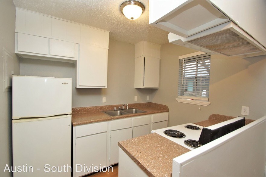 More Photos Of 2604-2606 Ektom Dr, Austin Apartments For Sale