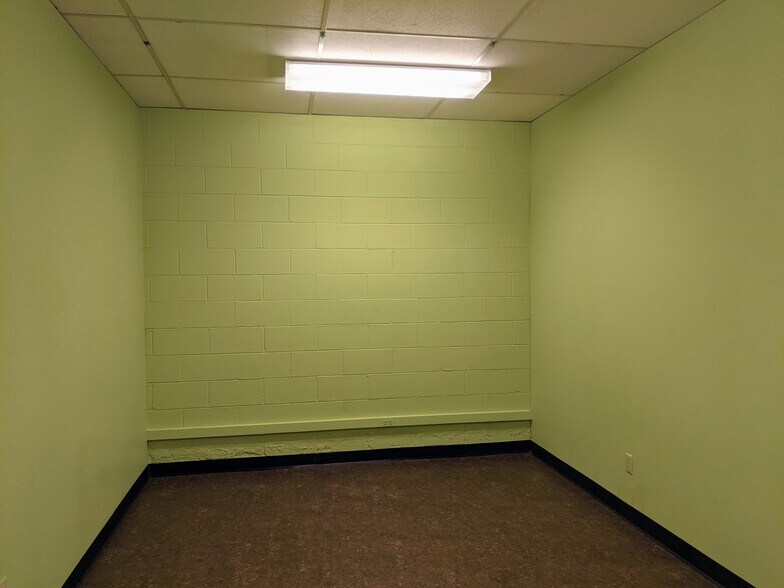 More Photos Of 437 Fern St, Jackson Office For Lease