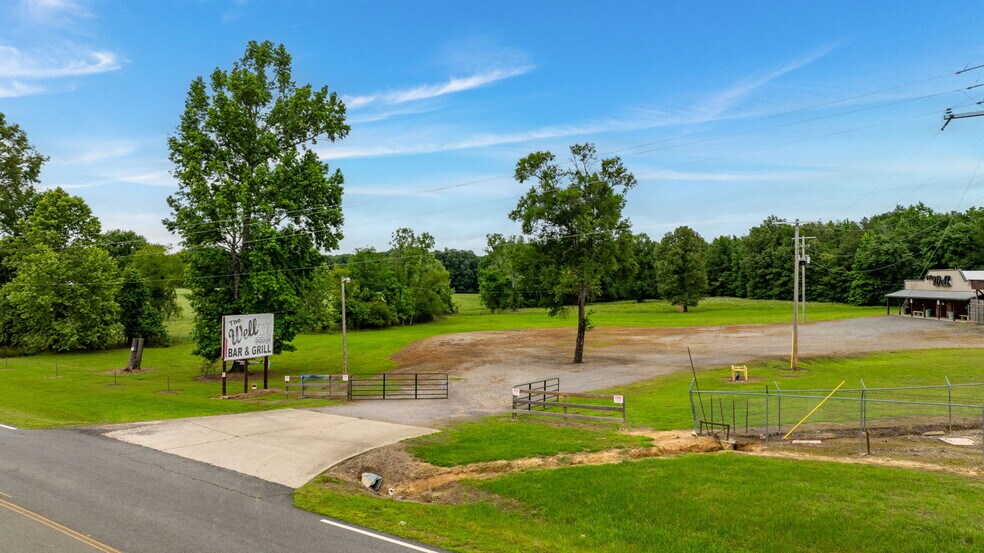 More Photos Of 3801 Happy Bend Rd, Atkins Restaurant For Sale