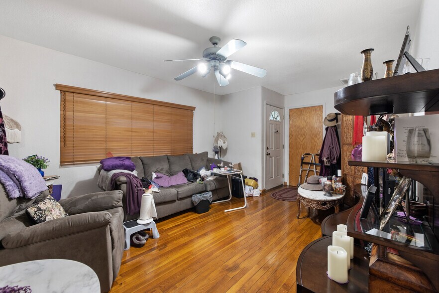 More Photos Of 909 E Noble Ave, Visalia Multifamily For Sale