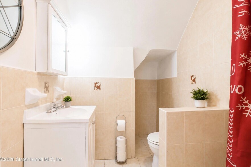 More Photos Of 2854 Kingsbridge Ter, Bronx Multifamily For Sale