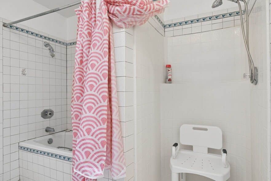 More Photos Of 1600 E Citation Ln, Tempe Assisted Living For Sale