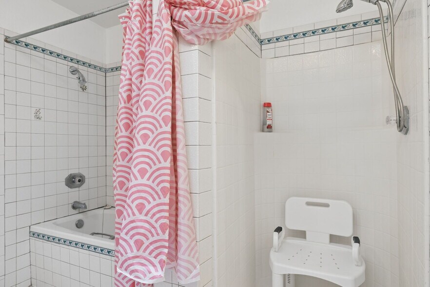 More Photos Of 1707 E Citation Ln, Tempe Assisted Living For Sale