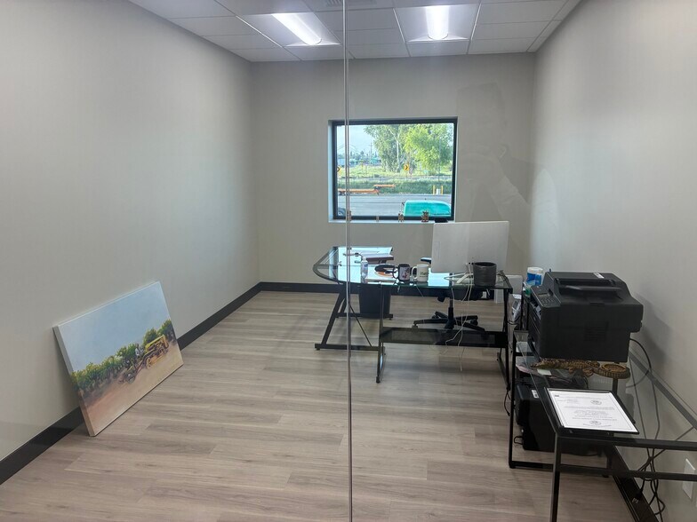 More Photos Of 22420 Highway 99, Acampo Truck Terminal For Lease