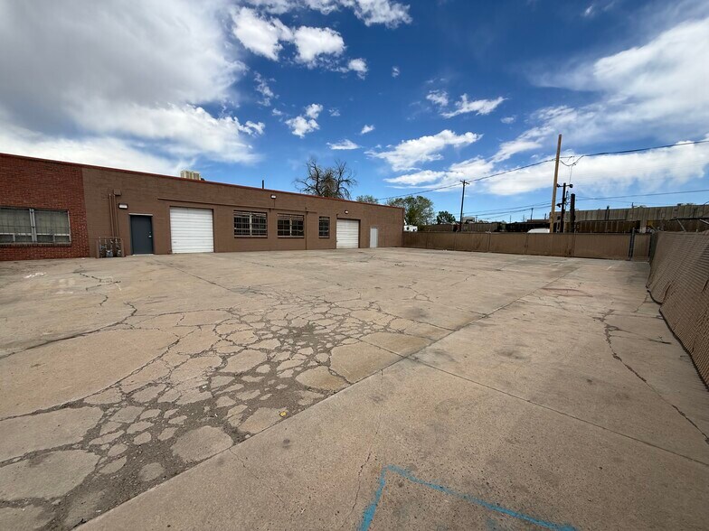 More Photos Of 1438 S Cherokee St, Denver Warehouse For Lease