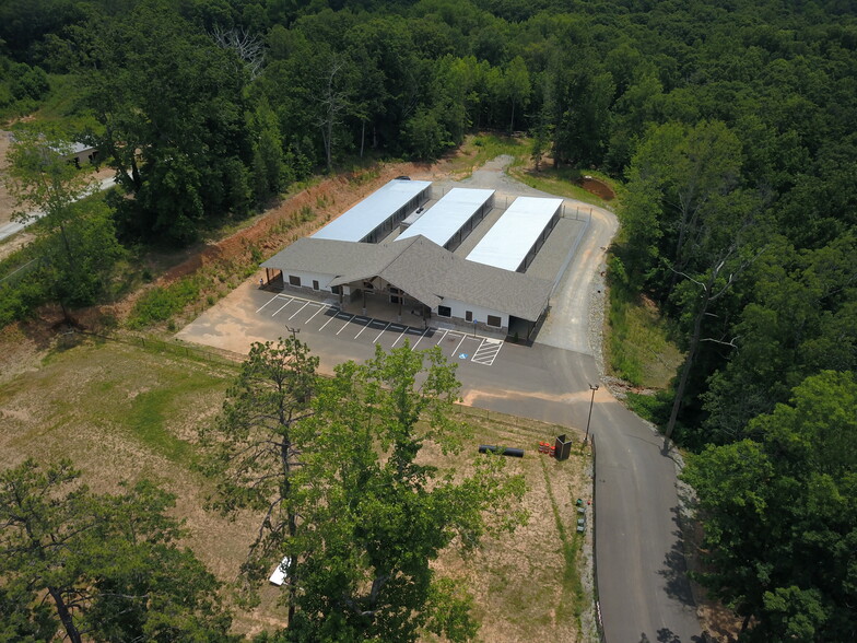 Primary Photo Of 379 Harmony School Rd, Jasper Veterinarian Kennel For Sale