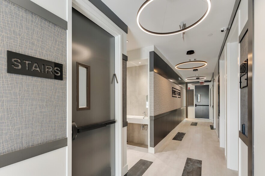 More Photos Of 1 N Madison Ave, Spring Valley Office For Lease