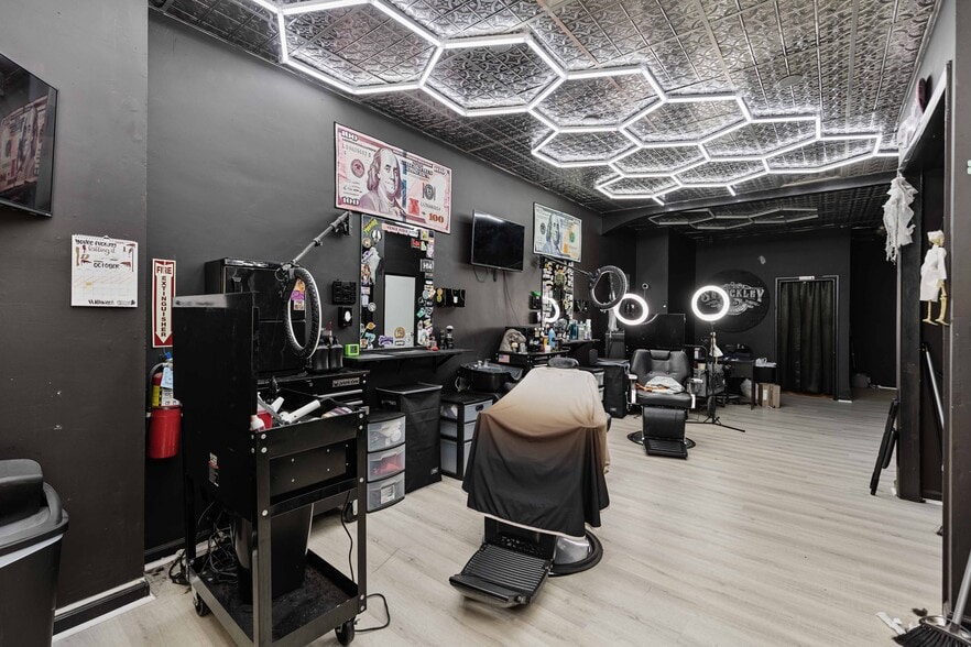 More Photos Of 439-441 Beaver St, Sewickley Storefront Retail Office For Sale