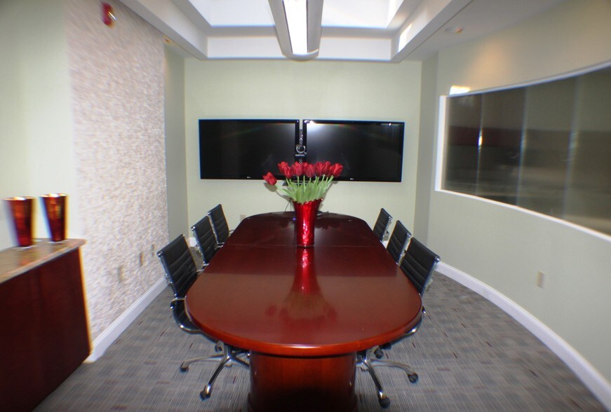 More Photos Of 306 Washington St, Hoboken Office For Lease