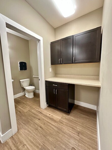 More Photos Of 5397 Orange Dr, Davie Office Residential For Lease