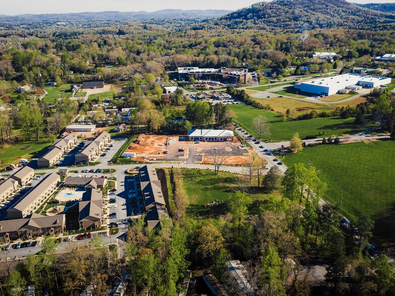 More Photos Of 1874 Brevard Rd, Arden Storefront Retail Office For Lease