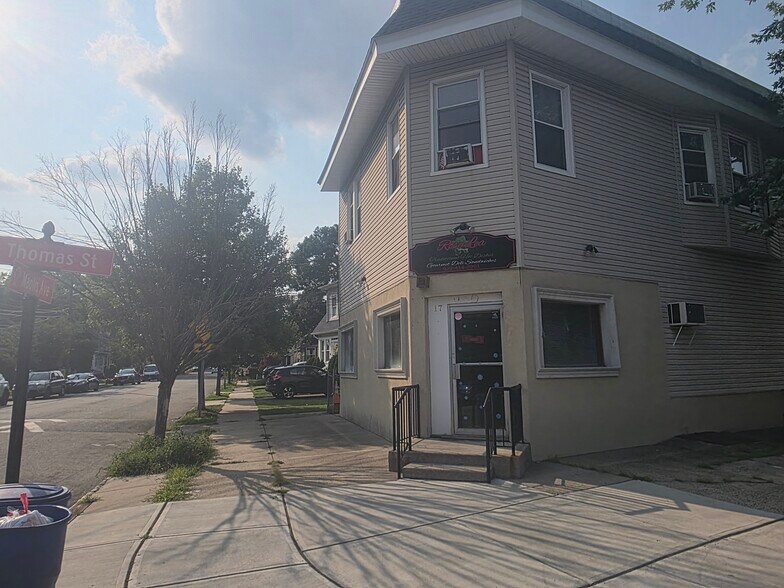 More Photos Of 17 Maolis Ave, Bloomfield Storefront Retail Residential For Sale