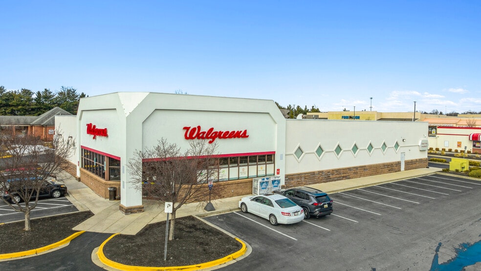 More Photos Of 6920 Crestwood Blvd, Frederick Supermarket For Sale