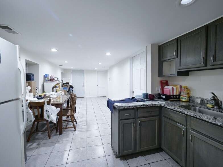 More Photos Of 2312 W 21st St, Chicago Apartments For Sale
