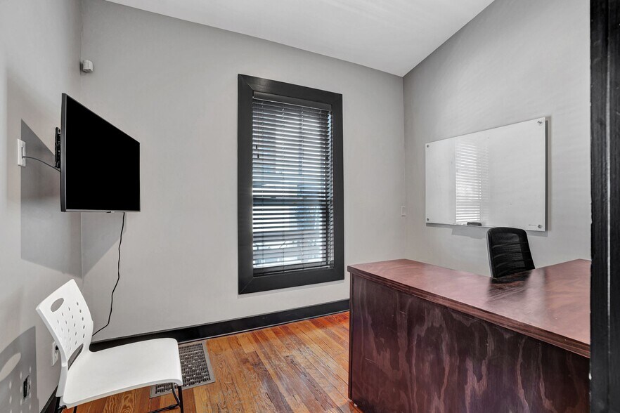 More Photos Of 1306 3rd Ave N, Nashville Loft Creative Space For Lease