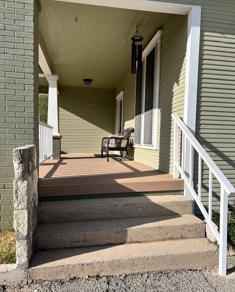 More Photos Of 306 N Austin St, Comanche Office For Sale