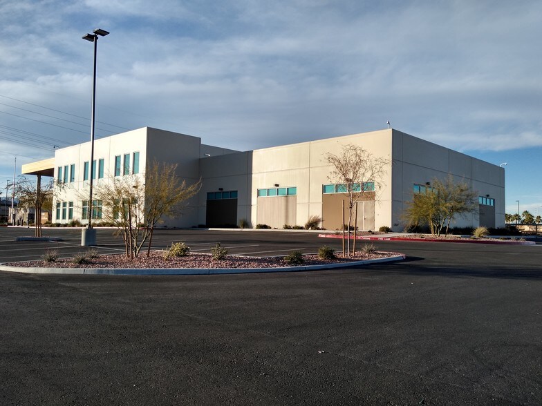 More Photos Of 6360 S Rainbow Blvd, Las Vegas Loft Creative Space For Lease