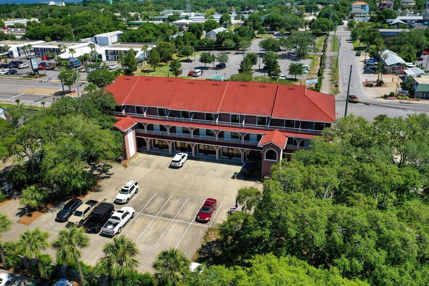 More Photos Of 220-236 Harbor Blvd, Destin Storefront Retail Residential For Sale