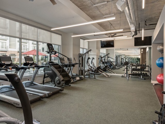 More Photos Of 8045 Metcalf Ave, Overland Park Apartments For Lease