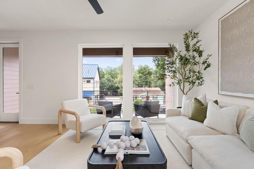 More Photos Of 3528 Gonzales st, Austin Land For Sale