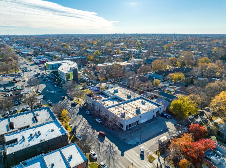 Primary Photo Of 6834-6868 N Western Ave, Chicago Showroom For Sale
