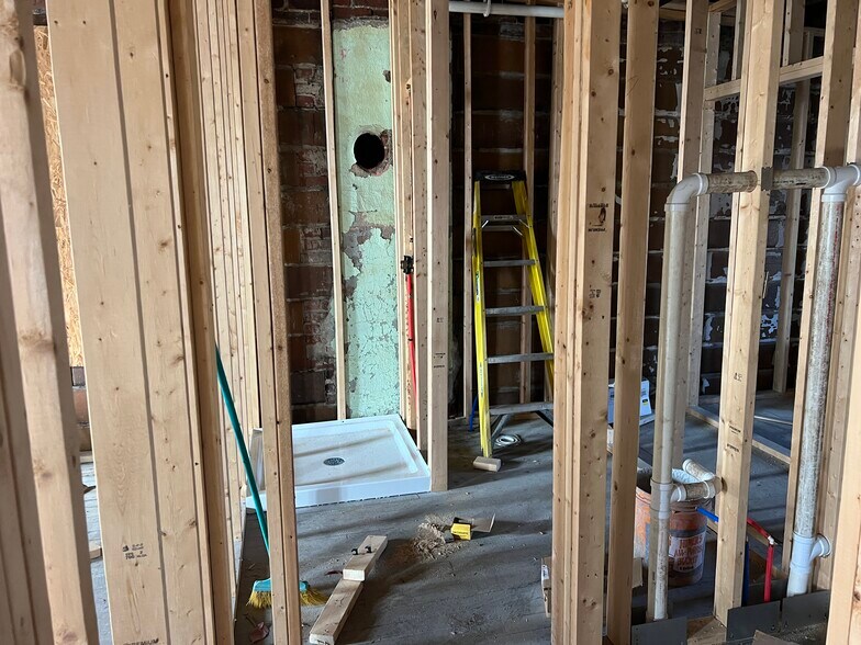 More Photos Of 1605 Broadway, Lorain Storefront Retail Residential For Sale