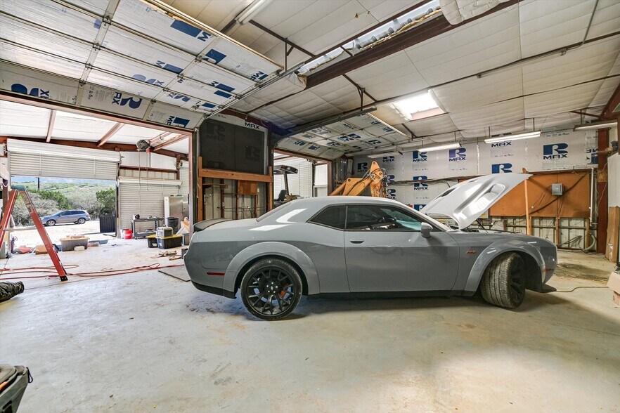 More Photos Of 21511 State Highway 71 W, Spicewood Light Manufacturing For Sale