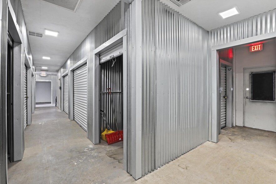 More Photos Of 104 W Phoenix St, Payson Industrial For Sale