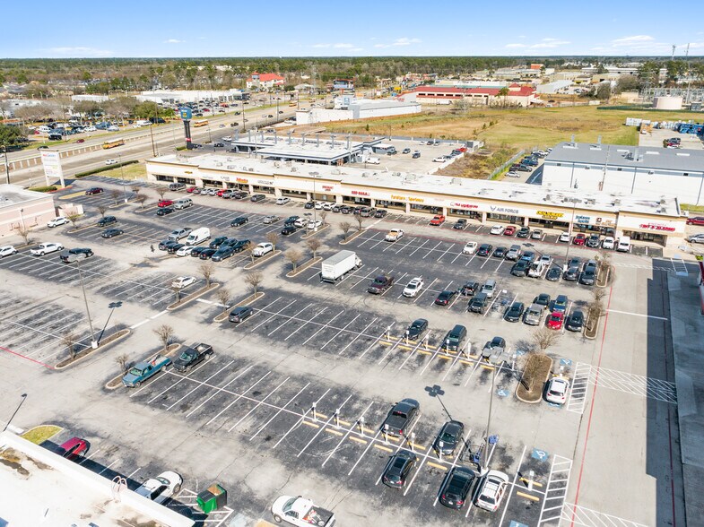 More Photos Of 132-156 E FM-1960, Houston Unknown For Lease