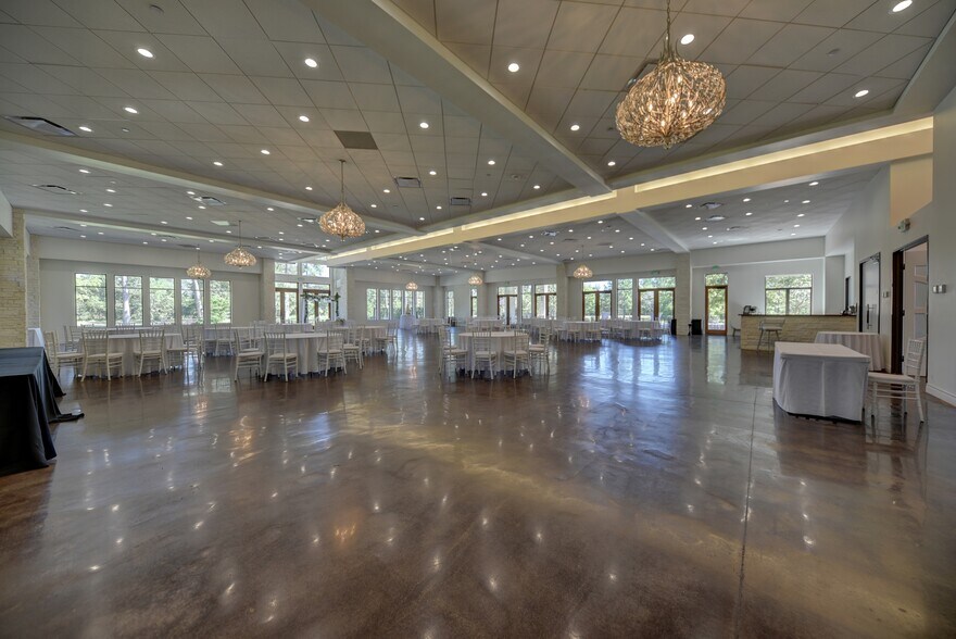 More Photos Of 25566 Bradbury Dr, Hockley Winery Vineyard For Sale