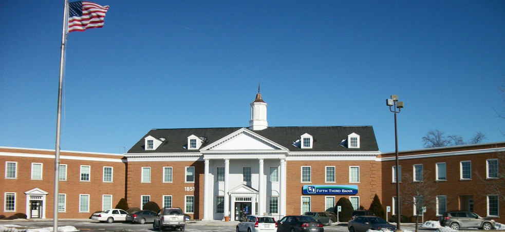 Primary Photo Of 1851 W Galena Blvd, Aurora Bank For Lease