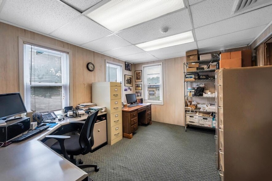 More Photos Of 2539 Middle Country Rd, Centereach Office For Sale