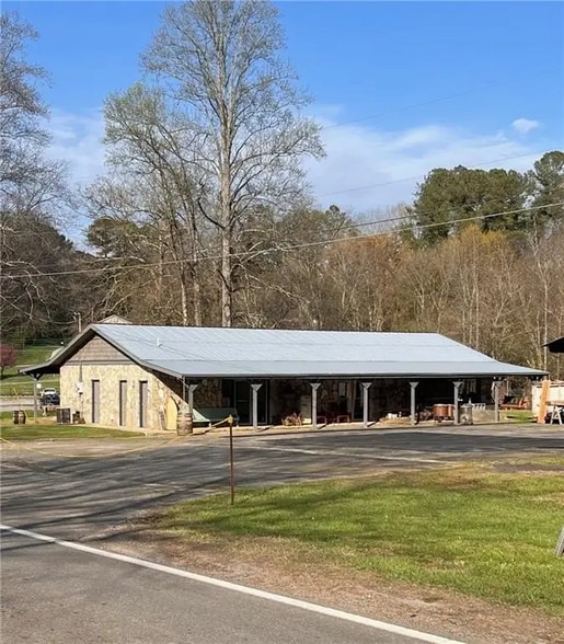 Primary Photo Of 4645 Georgia 136, Talking Rock Freestanding For Sale