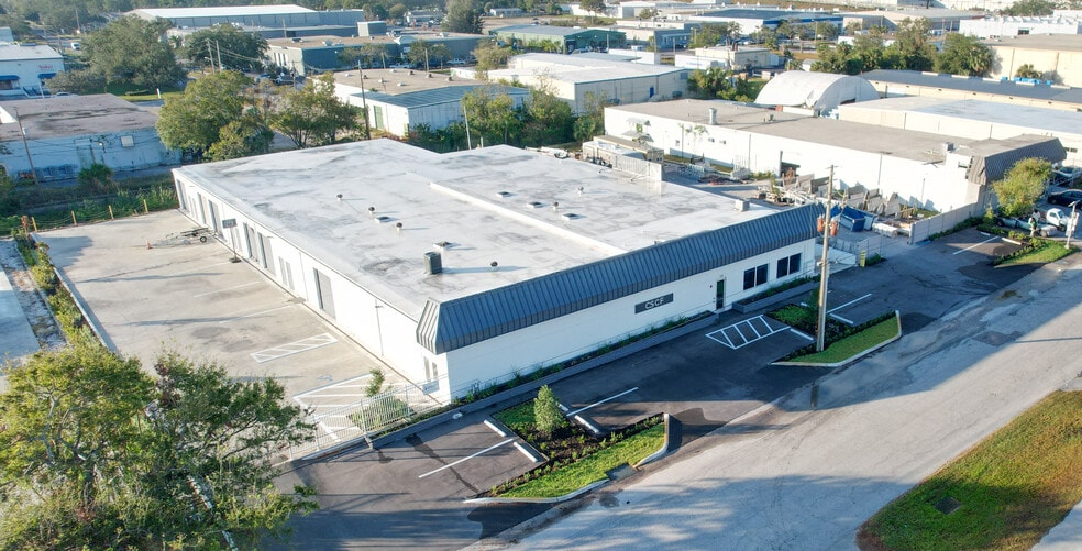 More Photos Of 3120 N 46th Ave, Saint Petersburg Distribution For Lease