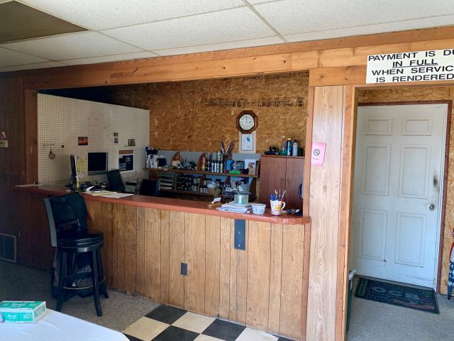 More Photos Of 305 US Highway 31 S, Traverse City Storefront Retail Office For Lease