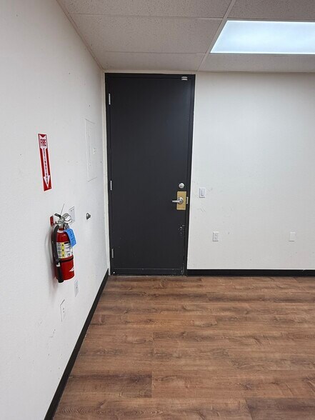 More Photos Of 2675 N Ventura Rd, Port Hueneme General Retail For Lease