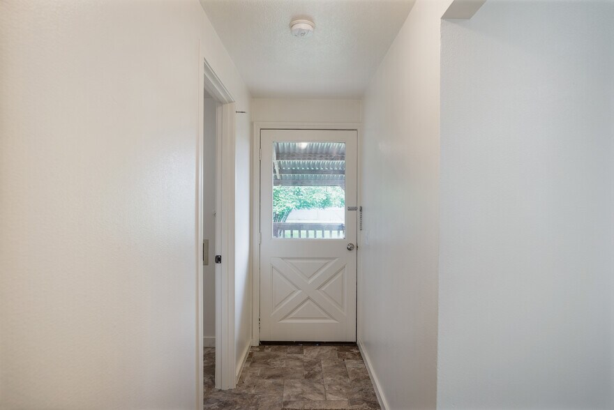 More Photos Of 1133 Irvington Dr, Eugene Land For Sale