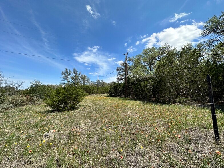 More Photos Of 139 Bee Hive rd, Hunt Land For Sale