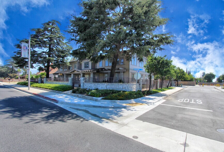 More Photos Of 437 N Riverside Ave, Rialto Loft Creative Space For Lease